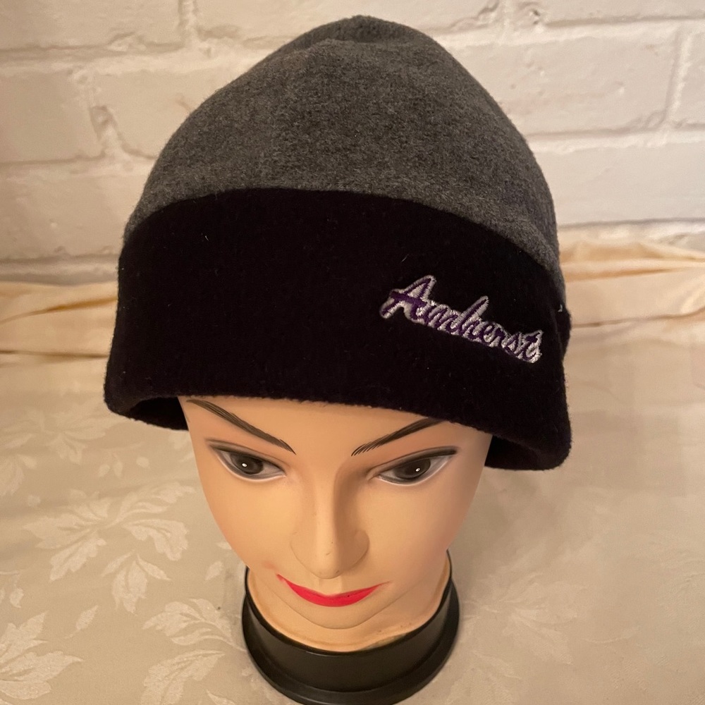 Amherst winter beanie (OLCC)